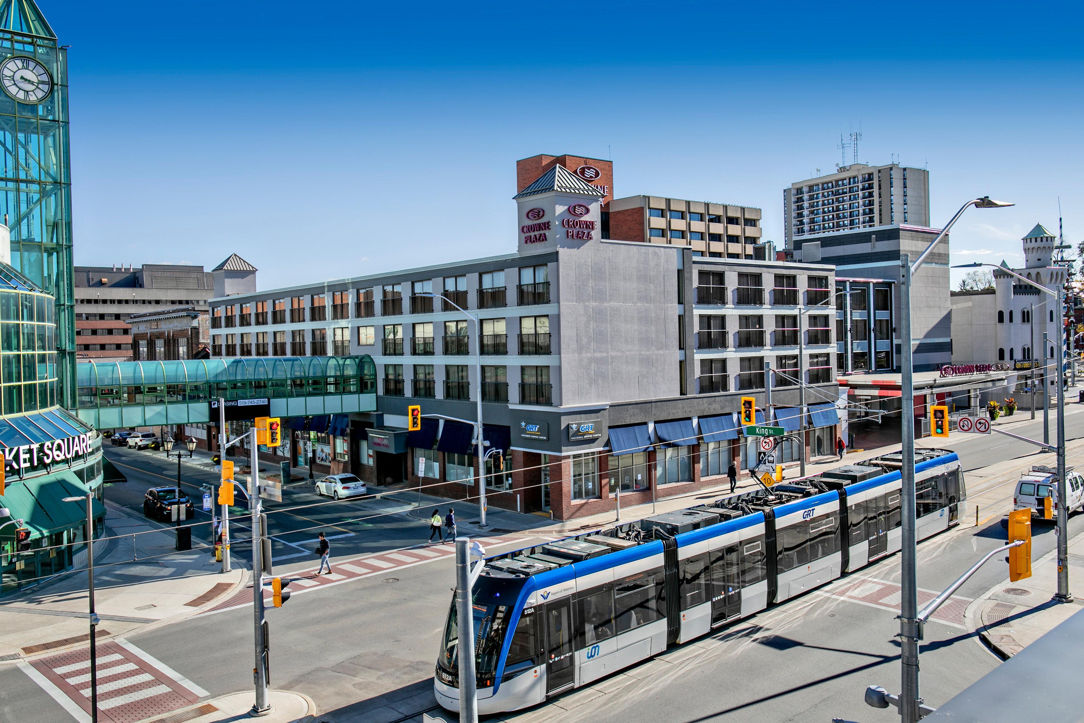 Crowne Plaza Kitchener-Waterloo By Ihg Hotell Exteriör bild