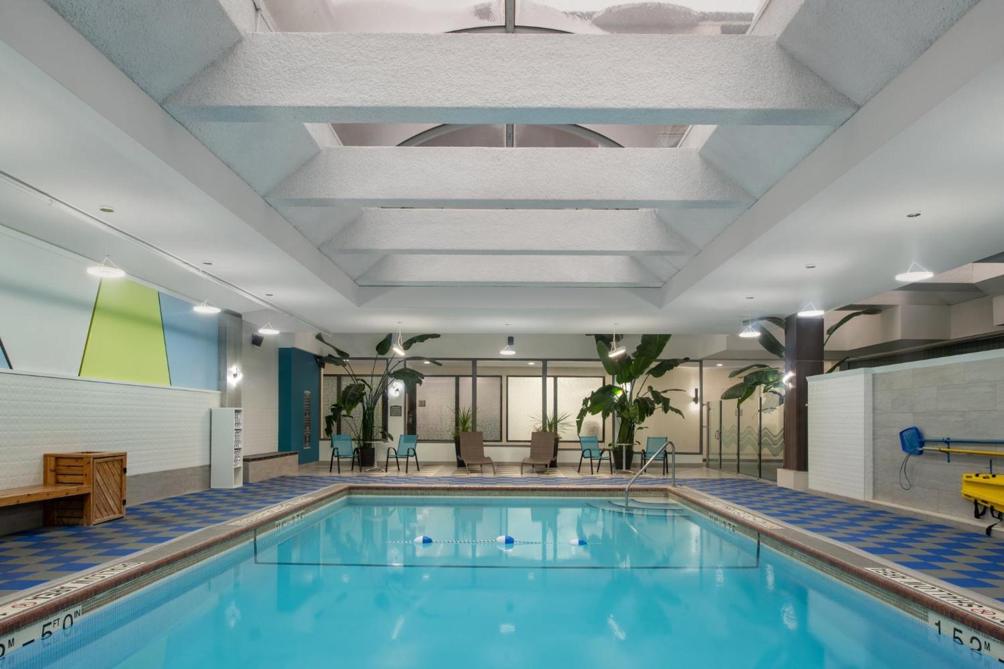 Crowne Plaza Kitchener-Waterloo By Ihg Hotell Exteriör bild